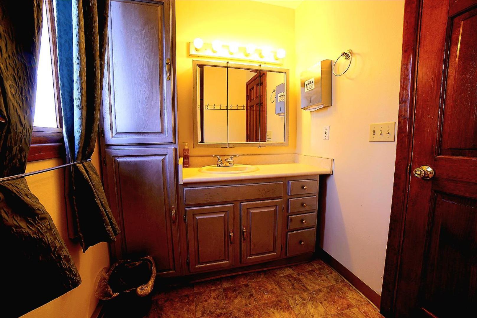 Shaligohomes Anchorage Exterior foto